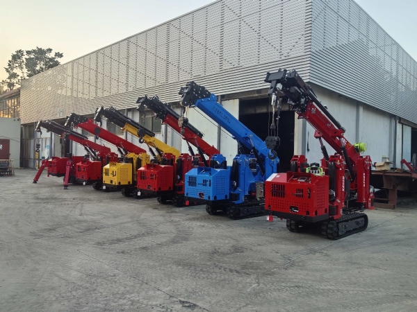 鋰電蜘蛛吊車得工作原理、優(yōu)勢以及應(yīng)用場景